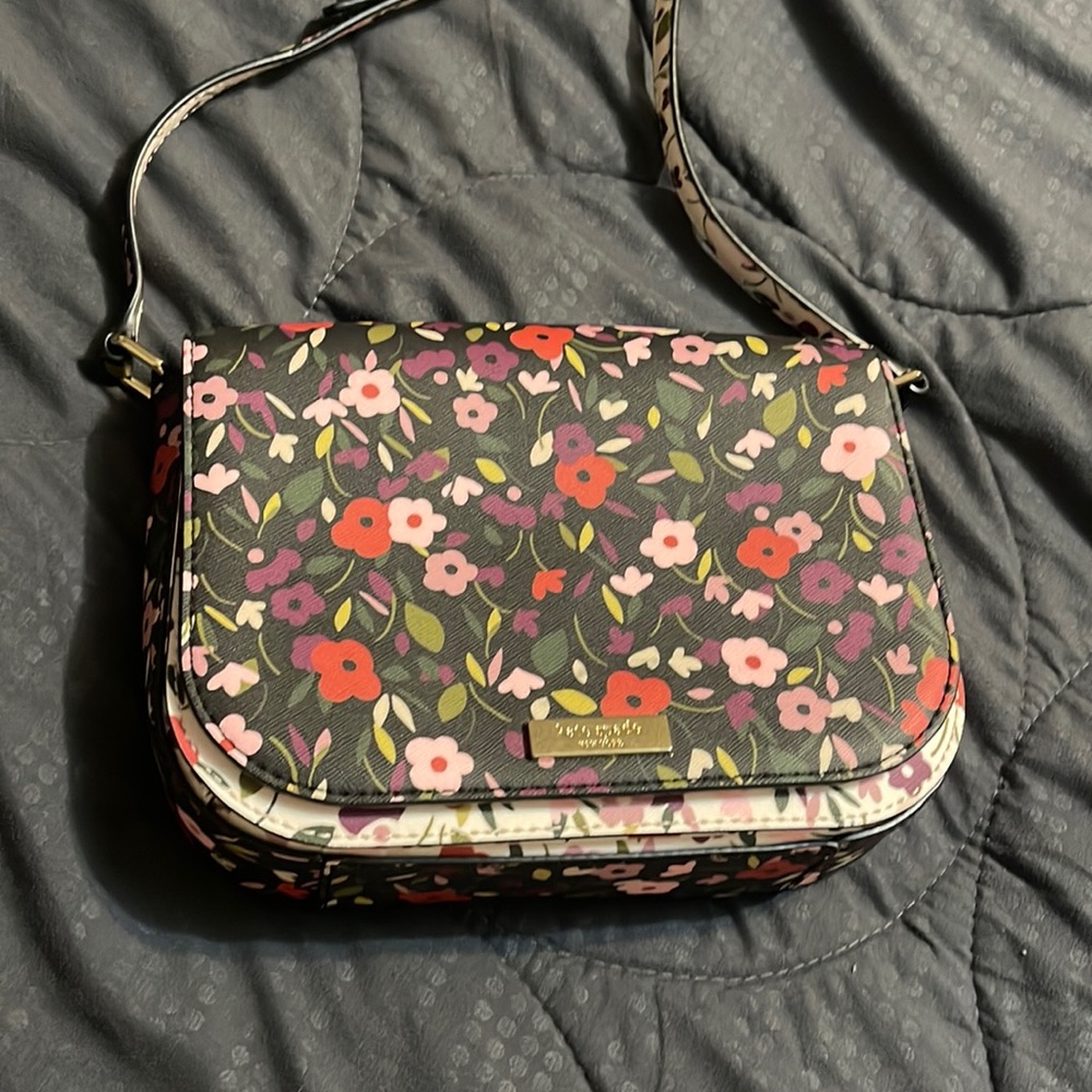 Flower Kate Spade Crossbody ♠️